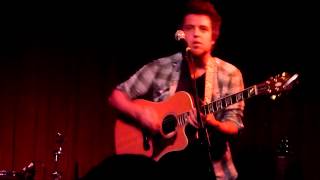 Lee DeWyze performs &quot;Stay&quot; at Hotel Cafe LA