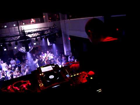 USTMTV: In The Booth W/ Mr. Pit - ColdharbourNYC, District 36