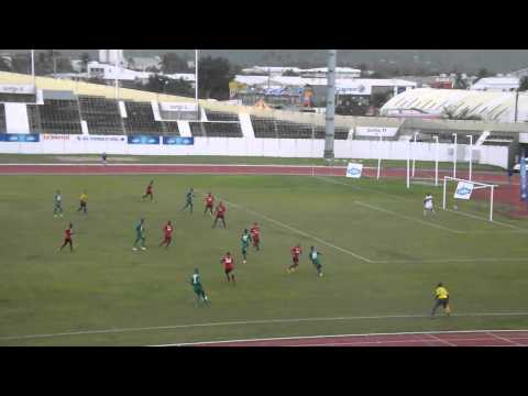 But de Cédric Moukouri contre la Saint-Louisienne