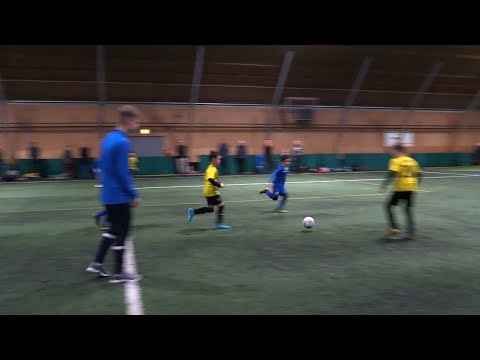 2022-12-10 FC Honka/Vihreä M - EBK/Keltainen