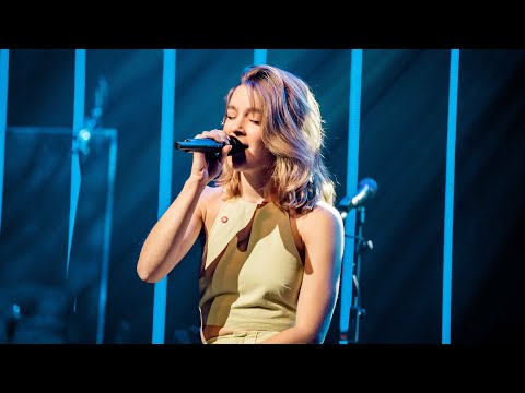 Adele - Easy On Me (Pommelien cover) | Rode Neuzen Dag 2021