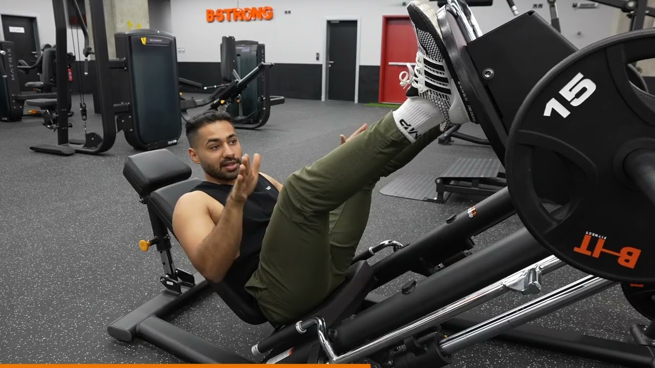 التمرين الثالث : 3 جلسات / 8 - 12 عدة للجلسة