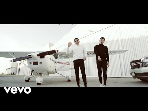 Brandon Reyes y Elvin - Me Agarraron Unos Guachos