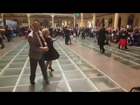 Valzer alla Filuzzi in Sala Borsa (Bologna) 22 febbraio 2020