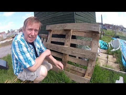 How To Make a Pallet Growing Wall (Vertical)