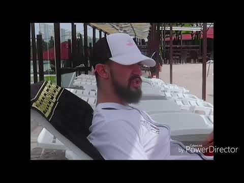 Google translate пее Lil Tapi God(Курви бело)