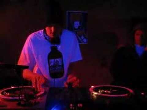 mat the alien at hush - victoria 2008