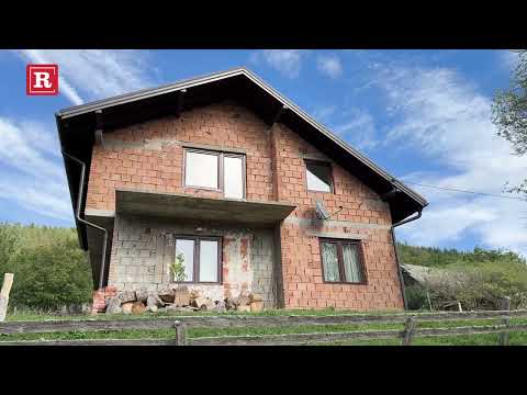 Halid Bešlić ispod rodne kuće sagradio drugu, nije je dovršio za života