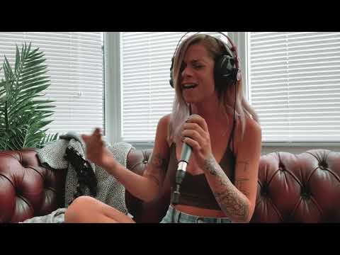 Wedding Singer in London - Hire on FixTheMusic