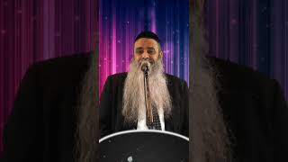 הרב רפאל זר | תמיד תזכו להיות מהנותנים - מחזק! (הרב רפאל זר) - התמונה מוצגת ישירות מתוך אתר האינטרנט יוטיוב. זכויות היוצרים בתמונה שייכות ליוצרה. קישור קרדיט למקור התוכן נמצא בתוך דף הסרטון