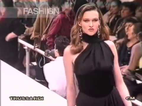 "Trussardi" Autumn Winter 1990 1991 Milan Pret a Porter Woman by Canale Moda