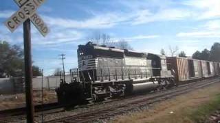 preview picture of video 'NS Local at Newton, NC (on former Carolina and Northwestern) 1/4/12'