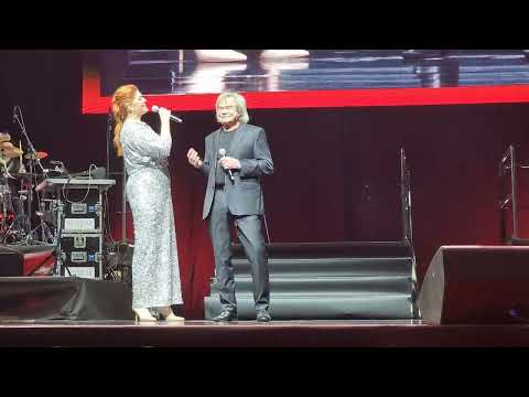 Kateřina Bohatová & Petr Rezek - Duhová víla [Live @ Pocta Hany Zagorové | Prague]