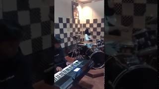 Download lagu Keren Nissa Sabyan bermain Drum di single terbaru mp3