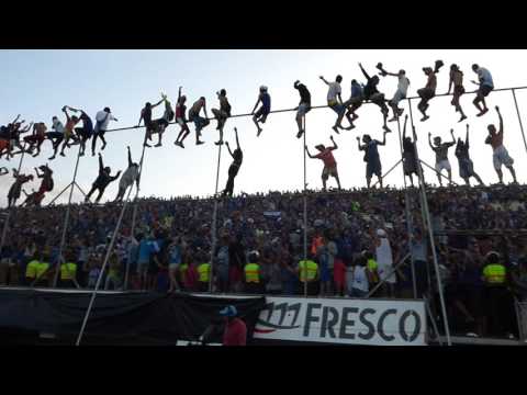 "Movete loco movete canticos boca del pozo" Barra: Boca del Pozo • Club: Emelec • País: Ecuador