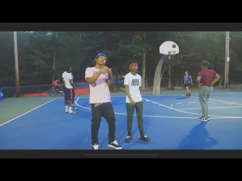 Icey Zay - Bow Down 👑 (Official Music Video)