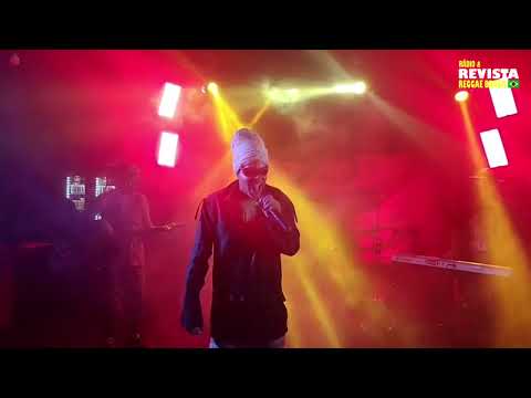 Backs e Finos - Pra ficar na Paz - Ao Vivo Feira de Santana