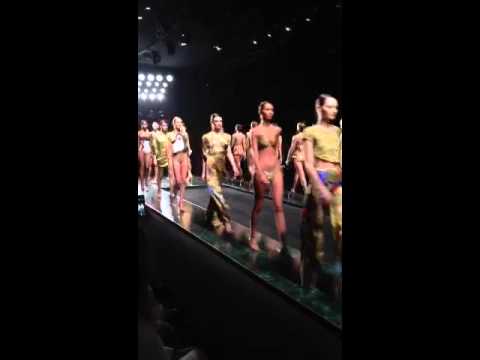 Desfile Agua de Coco