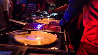 CHAMPION IN ACTION EXTRAIT DU LIVE DE DJ GONE CRAZY