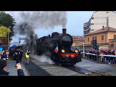 Partenza dalla stazione di Canelli (AT) del treno storico inaugurale a vapore per Nizza Monferrato