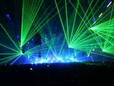 Armin Van Buuren plays Simon Patterson Thump @ Trance Energy 2009