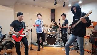 Riding on the wind - The Raiders (Judas Priest Cover)