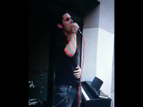 Dino Jelusick showing Jessie J riffs for ''Bang Bang''