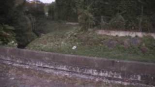 preview picture of video 'crue du 02/12/2003 du ruisseau l'angaud à Billom 63160 partie 2'
