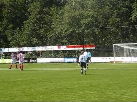 Geinoord B1 - JSV B1 op  28 augustus 2010