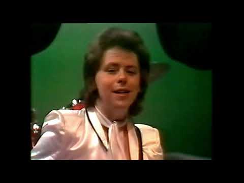 The Glitter Band - People Like You And People Like Me ( Avro Top Pop 1976 Stereo  )