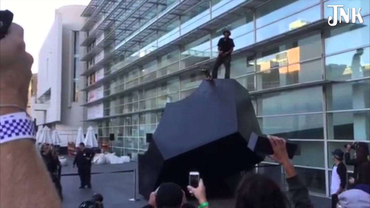 Forrest Edwards: Drop In MACBA