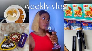 Weekly Vlog: Grocery Shopping, Making Breakfast, Favorite  Chocolate & My Tripod Broke 😩