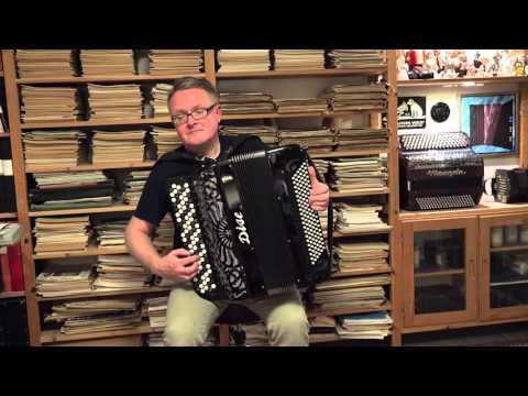 Invention no 8 F-major (J.S. Bach)  -  Håkan Widar - Free bass accordion