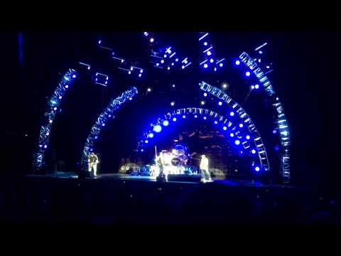 Van Halen - Drop Dead Legs (outro) - 08.07.15 - Molson Canadian Amphitheatre, Toronto, ON