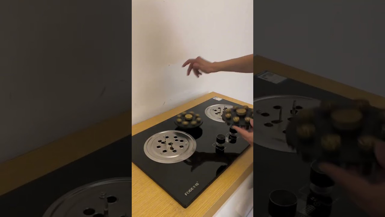 The factory sells gas stoves directly. It is easy to install and can be used with confidence