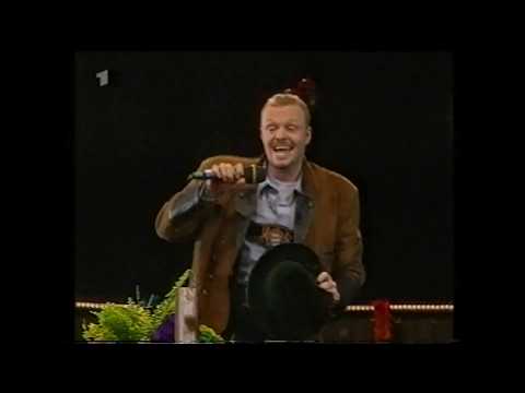 Stefan Raab - Der Karl, der Karl, der Moik Moik Moik (Musikantenstadl 2000)