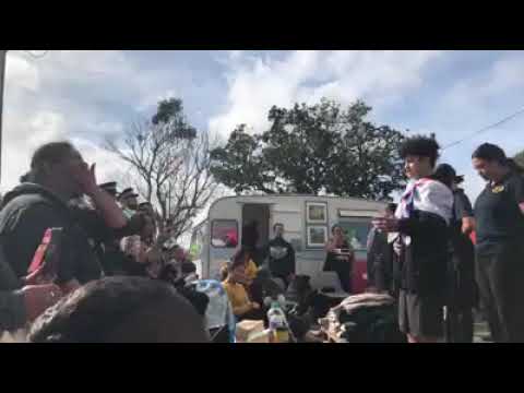 Te wharekura o Hoani waititi marae ki ihumatao