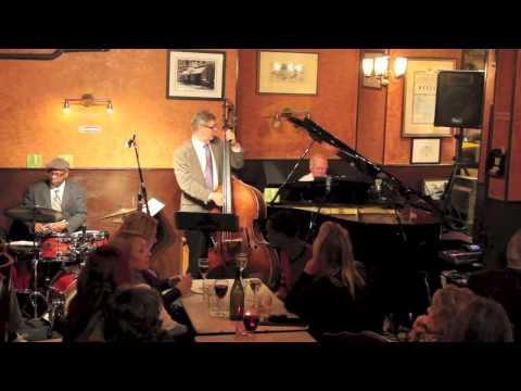 Roger Davidson Jazz Trio - "Yesterdays" -Live @ Caffe Vivaldi