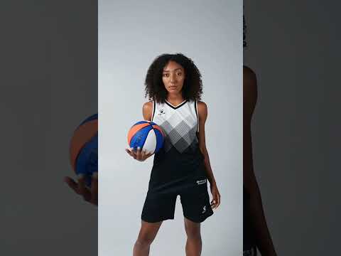 Миниатюра изображения товара Баскетбольная форма Kelme Basketball Clothes / 8052LB1001-003 (S, черный/белый)