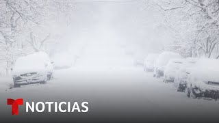 La tormenta invernal deja mucha nieve en Colorado | Noticias Telemundo