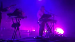 Shura 'Tongue Tied' 9/12/16 Manchester Academy 2