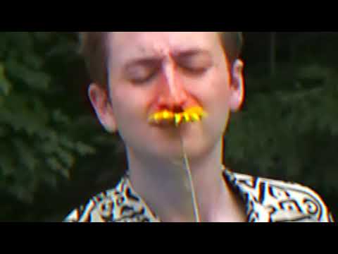 Lunch Cult - Waikuku (Oƒƒîçial Mµsiç √i∂eo)