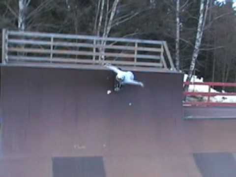 Adrian, Dag Martin and Christer rips up Holla