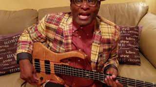 Video thumbnail for Peavey B QUAD bass by Johnny Lee Long