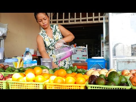 Cambodian Street Food - FAMOUS SMOOTHIE LADY Kong Roh Cambodia