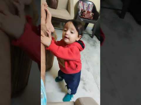 henal playing with her toys