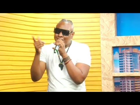 dAbO Mtanzania - Niwe na Wewe || Loudspeaker || Baadae {Live Acoustic MushUp @SENTRO-CloudsTV}