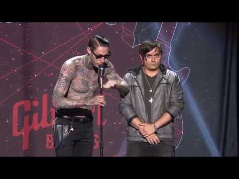 APMAs 2015: Trace Cyrus of Metro Station calls out All Time Low