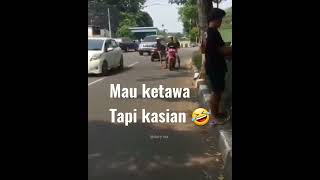 Download lagu nyeting motor di samperin polisi 🤣 #fyp #viral #shorts #lucu #storywa #feedshorts #memelucu #meme mp3