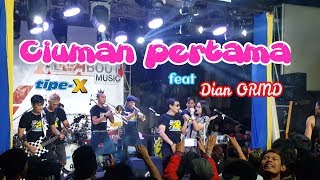 Download lagu TIPE X feat Dian ORIND _ CIUMAN PERTAMA. HUT tipe-X 22th @ RollingStone Cafe mp3 Download lagu TIPE X feat Dian ORIND _ CIUMAN PERTAMA. HUT tipe-X 22th @ RollingStone Cafe mp3